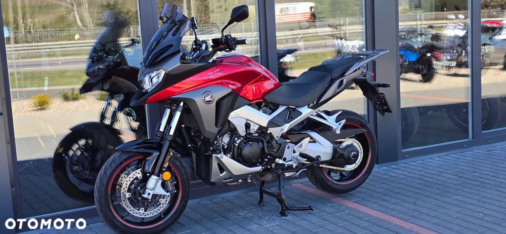 Honda VFR - 27