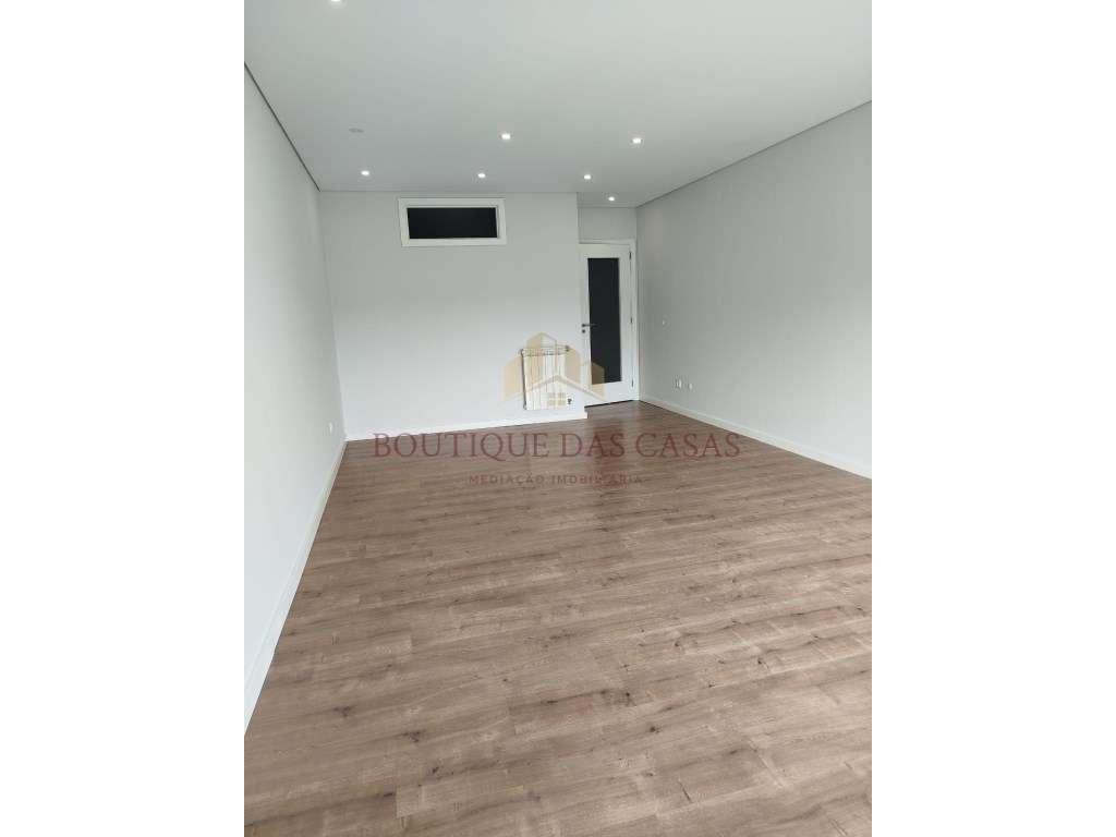 Apartamento T2+1 com garagem Box - Valadares - Grande imagem: 5/23