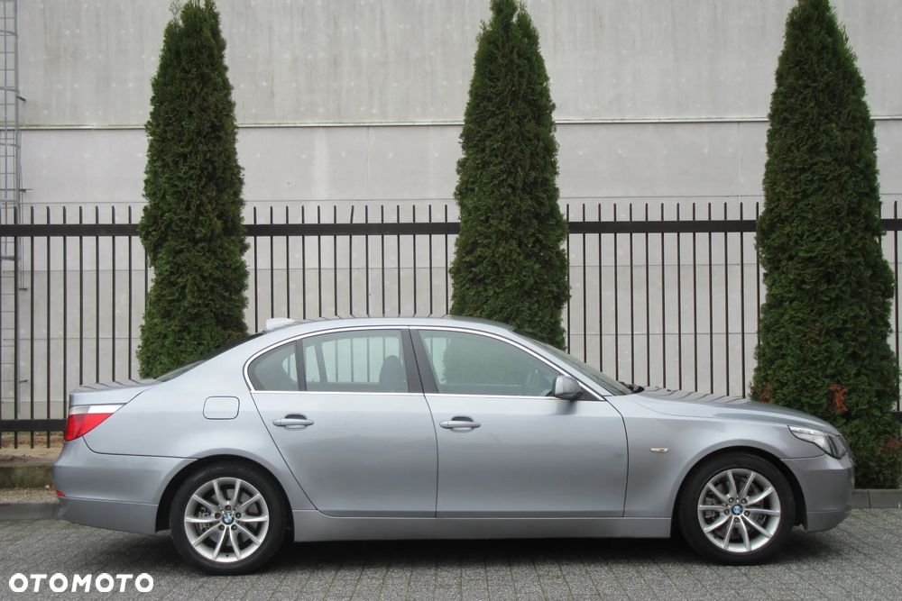 BMW Seria 5 520i - 7