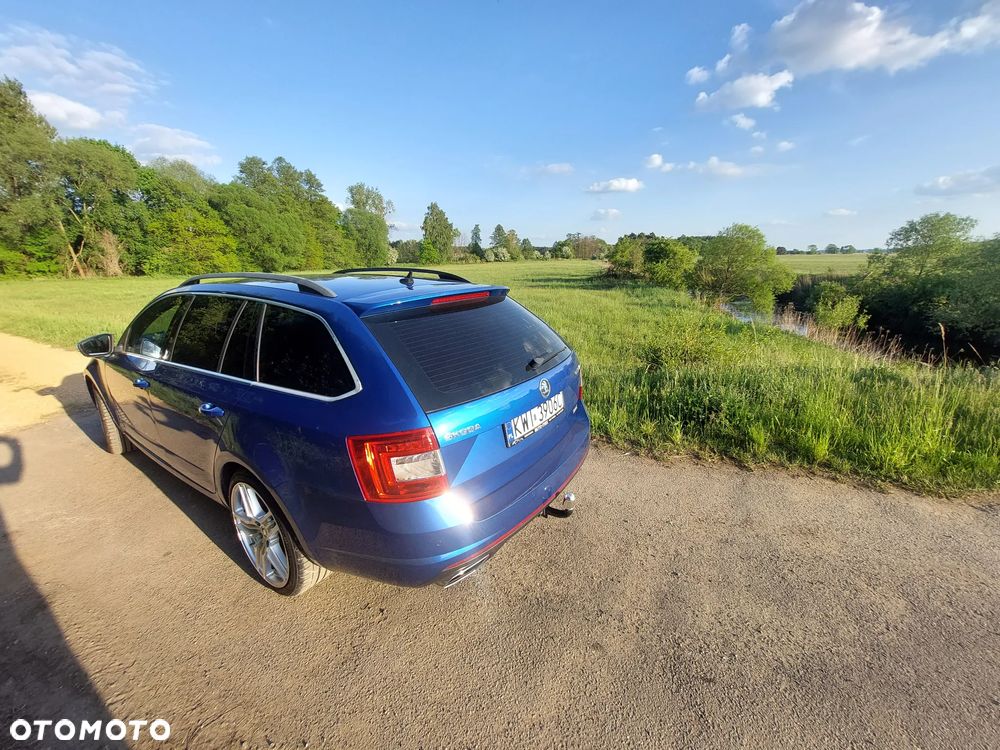 Skoda Octavia 2.0 TDI RS DSG - 29