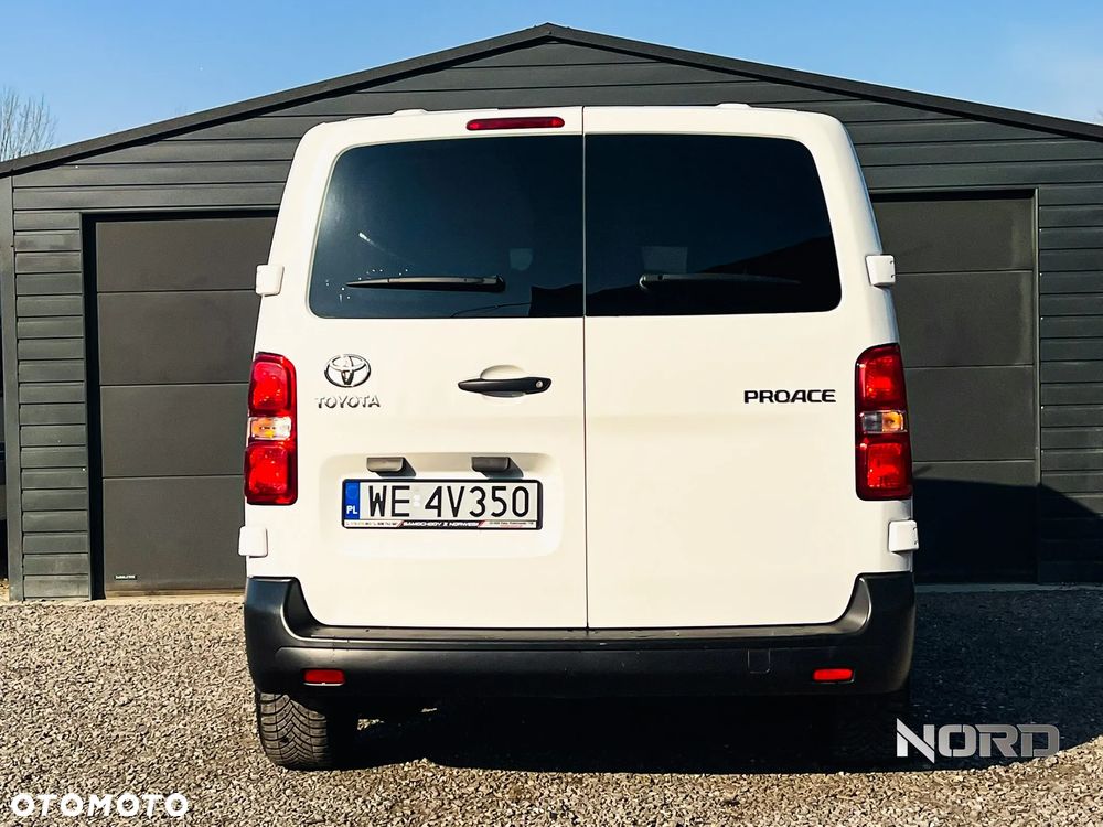 Toyota ProAce Kombi D-4D Medium 2,8t - 8