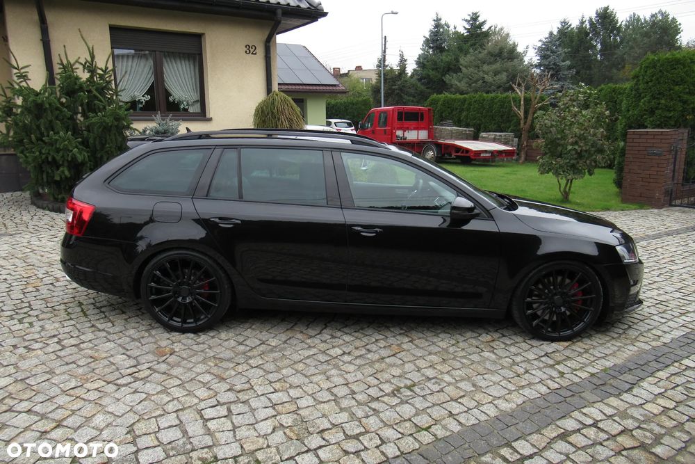 Skoda Octavia 2.0 TDI DSG RS - 13