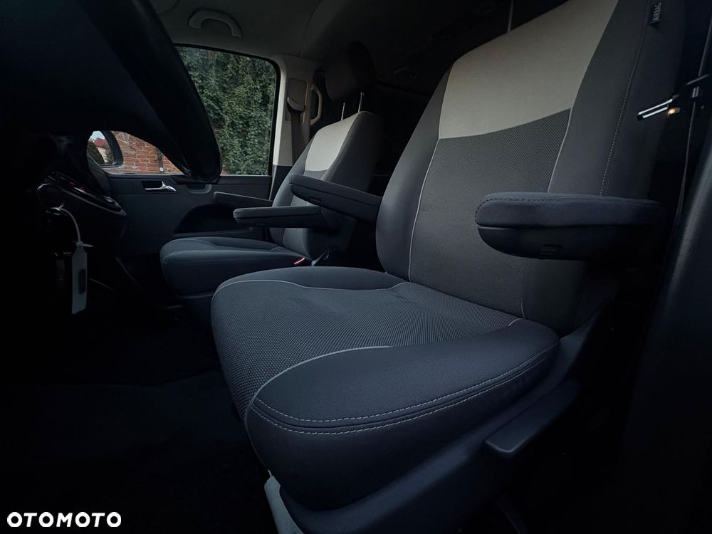 Volkswagen Multivan - 27