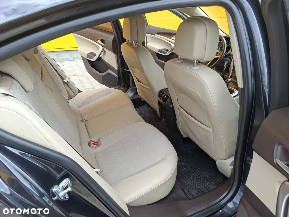Opel Insignia 1.6 Turbo Cosmo - 24