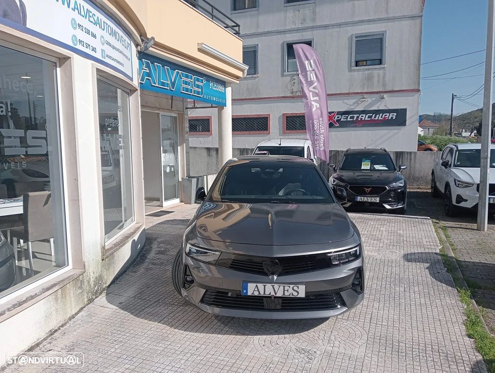 Opel Astra Sports Tourer - 12