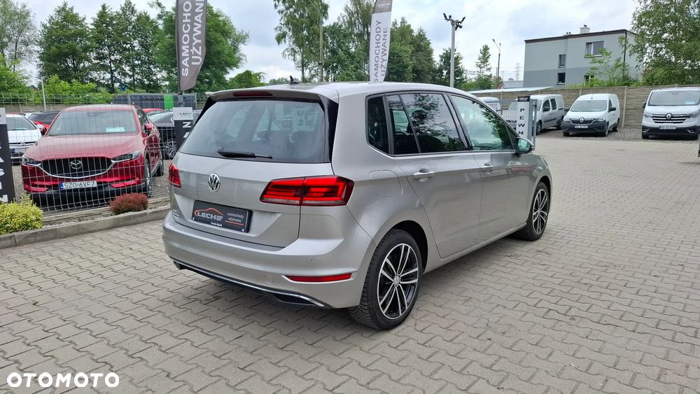 Volkswagen Golf Sportsvan - 32