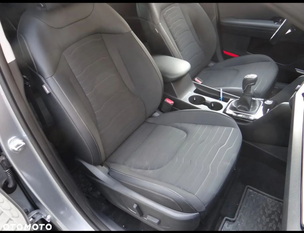 Kia Sportage - 15