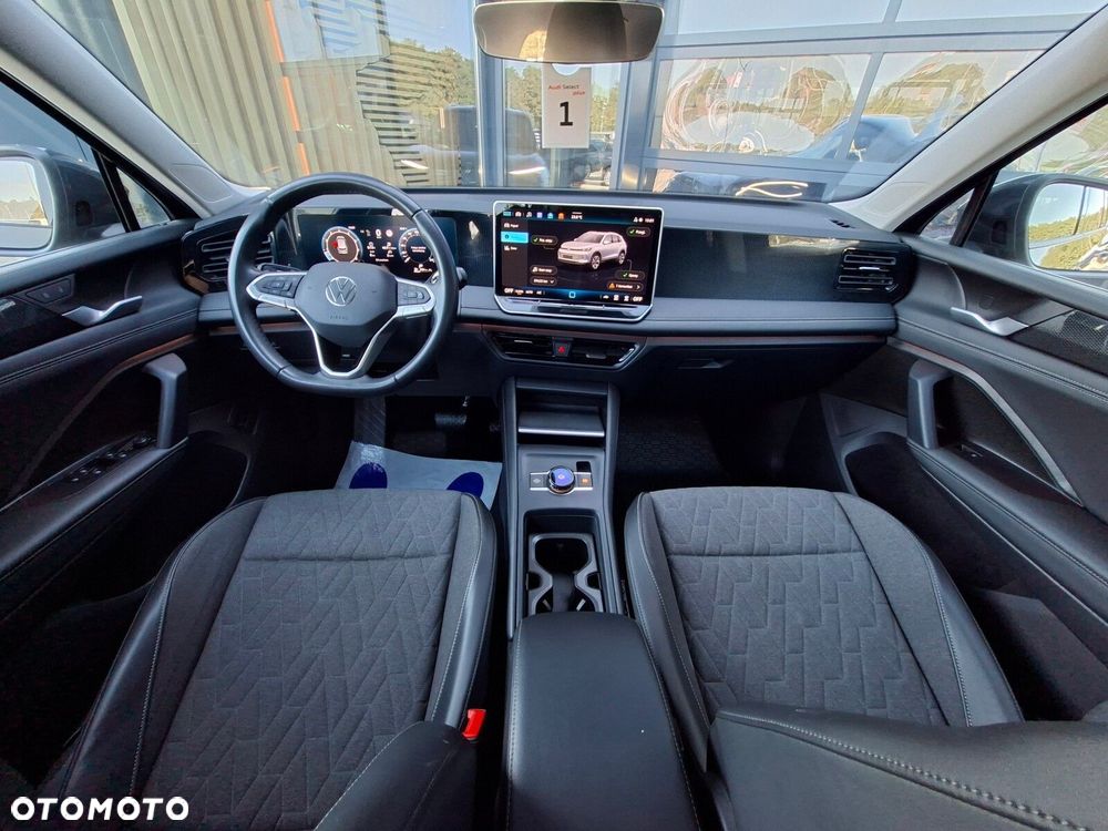 Volkswagen Tiguan - 18