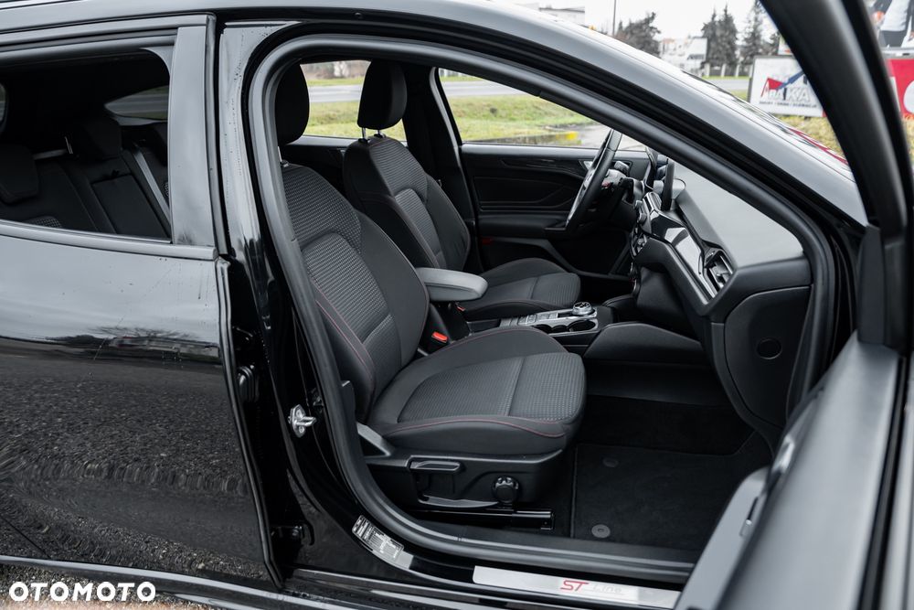 Ford Focus 1.0 EcoBoost ST-Line ASS PowerShift - 24