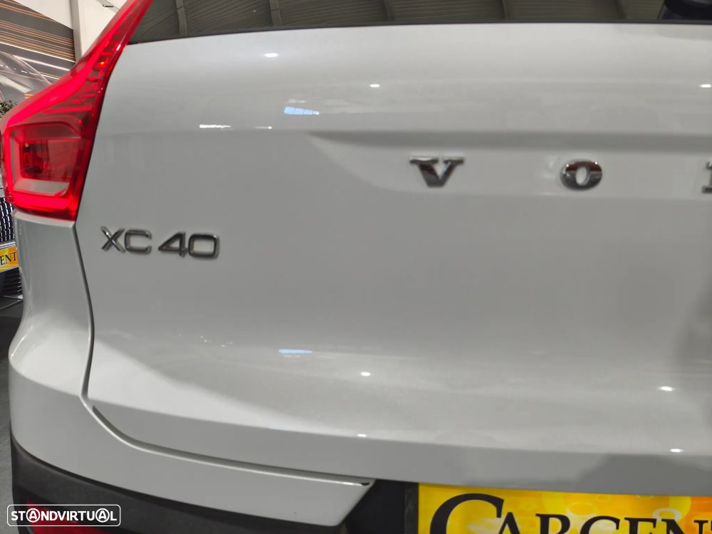 Volvo XC 40 Recharge Core - 6