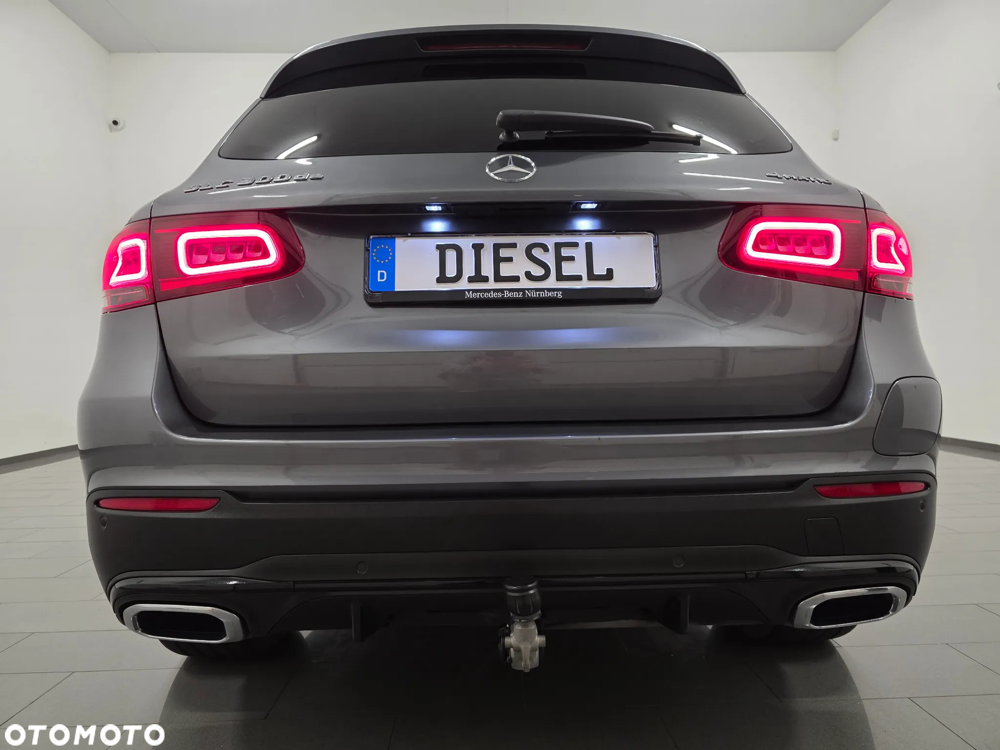 Mercedes-Benz GLC 220 d 4Matic 9G-TRONIC AMG Line Plus - 37