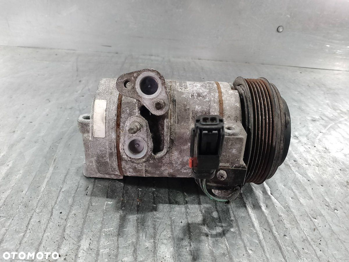 POMPA, SPRĘŻARKA KLIMATYZACJI JEEP WRANGLER 55111401AE 2.8 CRD - 6