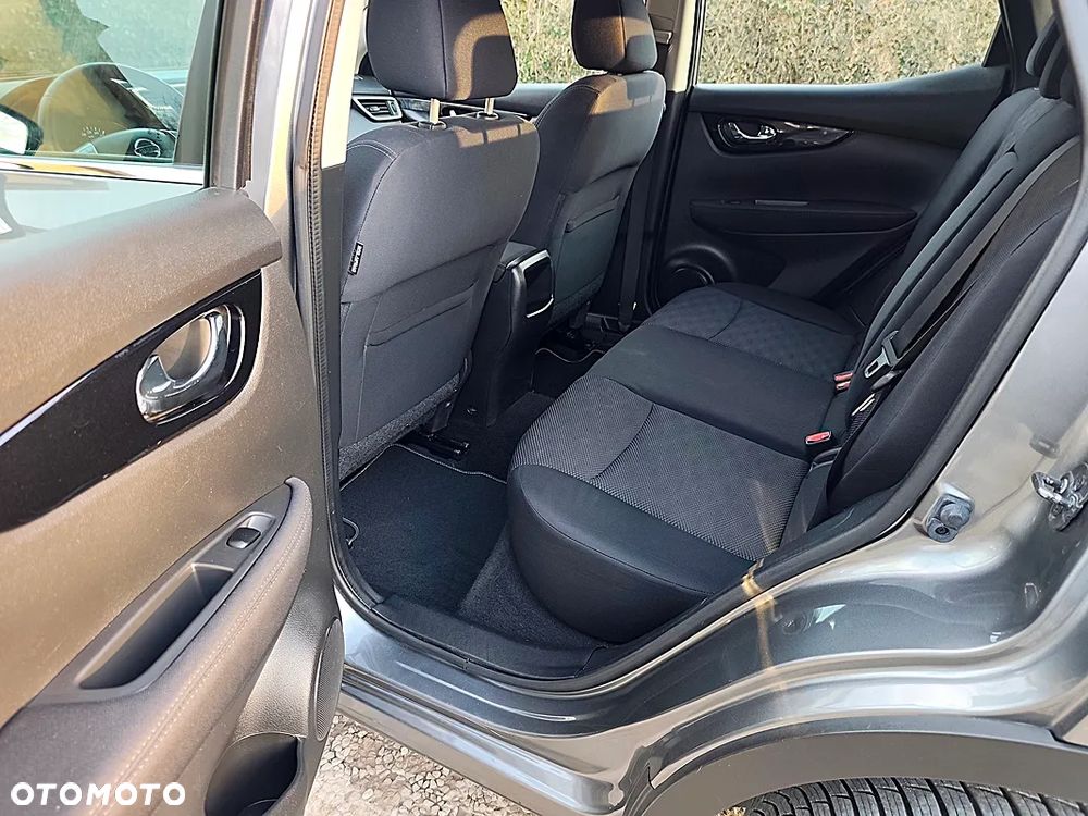 Nissan Qashqai 1.5 dCi DPF acenta - 17