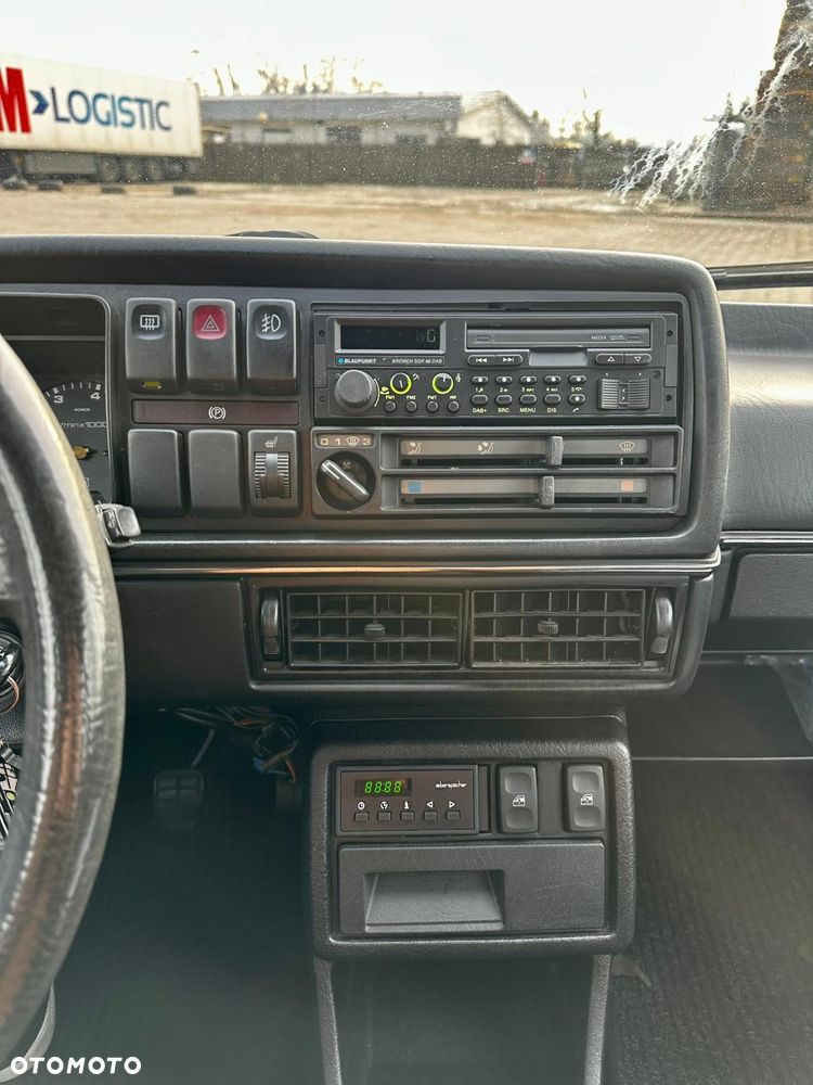 Volkswagen Golf - 12