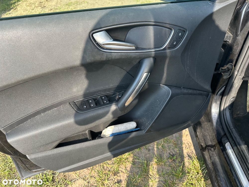 Audi A1 Sportback 1.6 TDI Attraction - 15