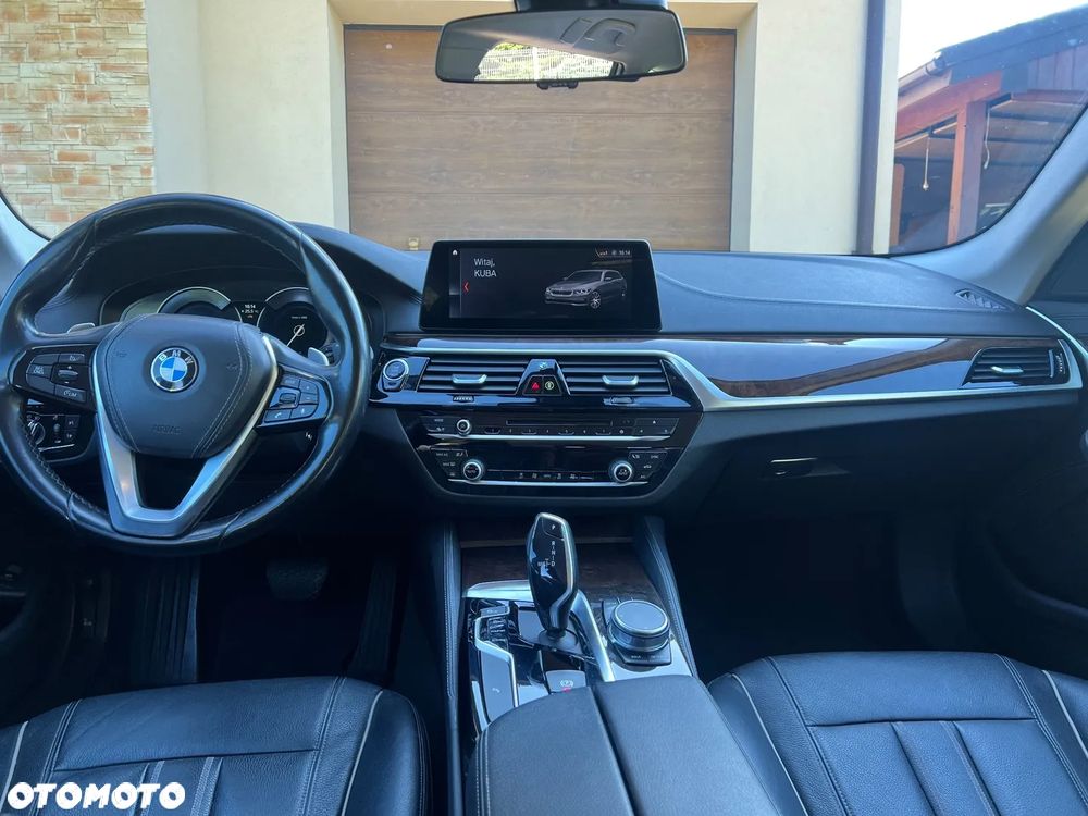 BMW Seria 5 520d xDrive Luxury Line - 9