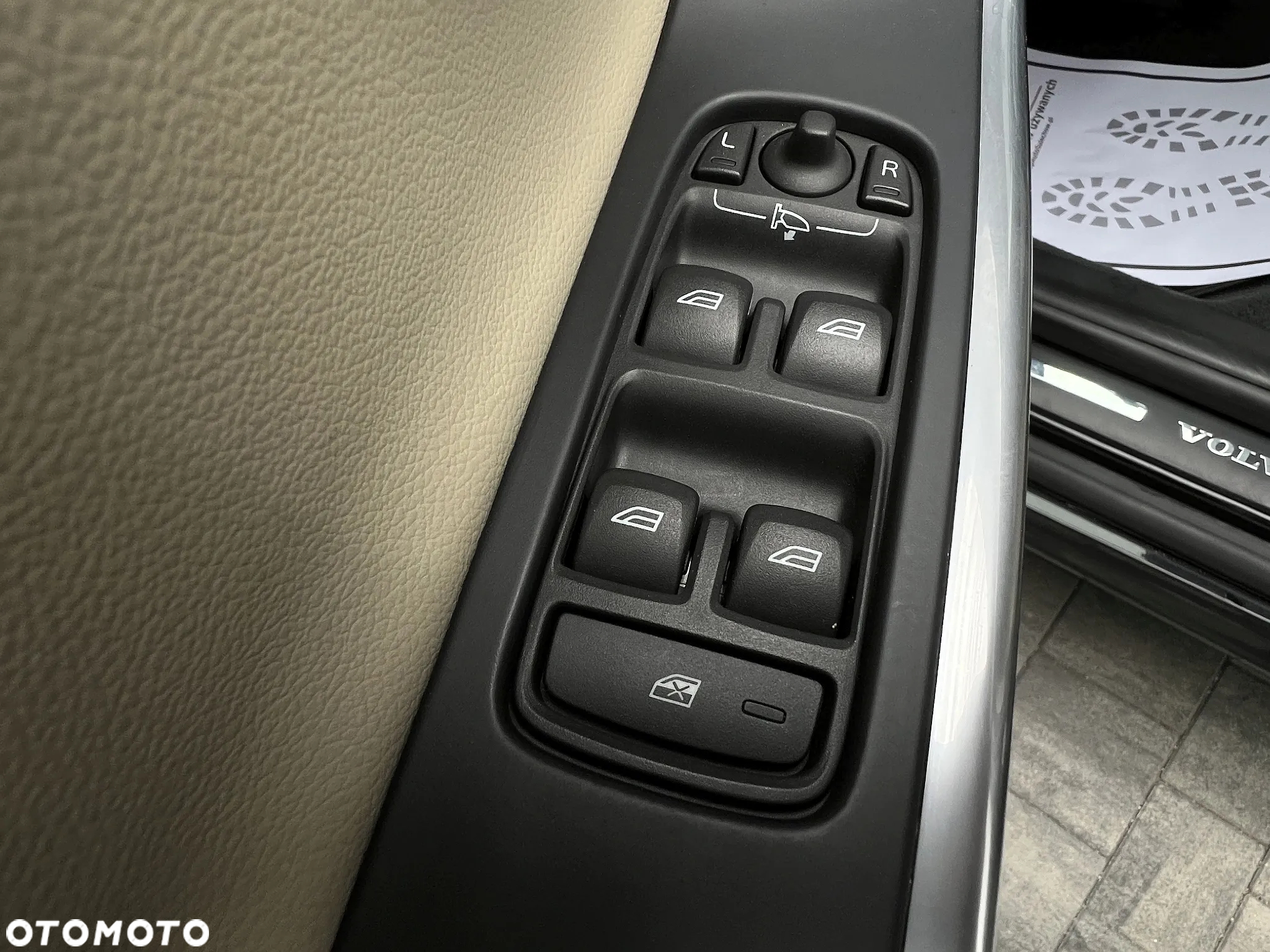 Volvo XC 60 - 22