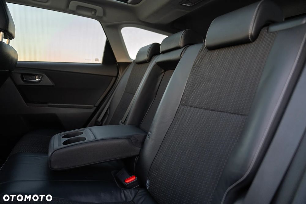 Toyota Auris 1.8 HSD Luna - 30