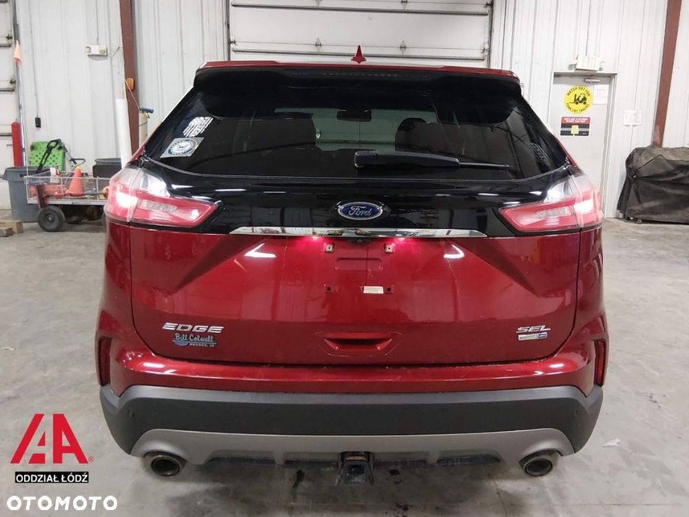 Ford Edge - 7