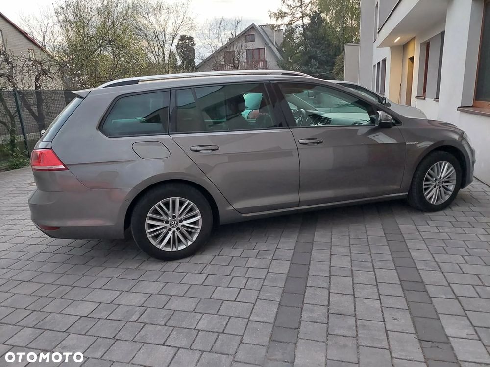 Volkswagen Golf 2.0 BlueTDI DSG Cup - 4