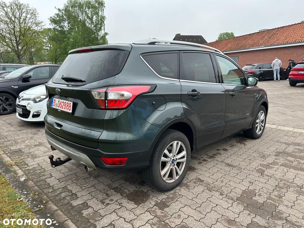 Ford Kuga 2.0 TDCi 4WD Titanium - 4