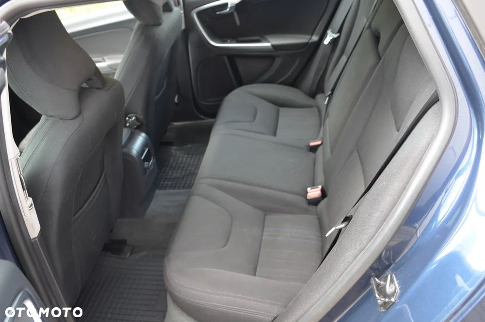 Volvo V60 D2 - 24