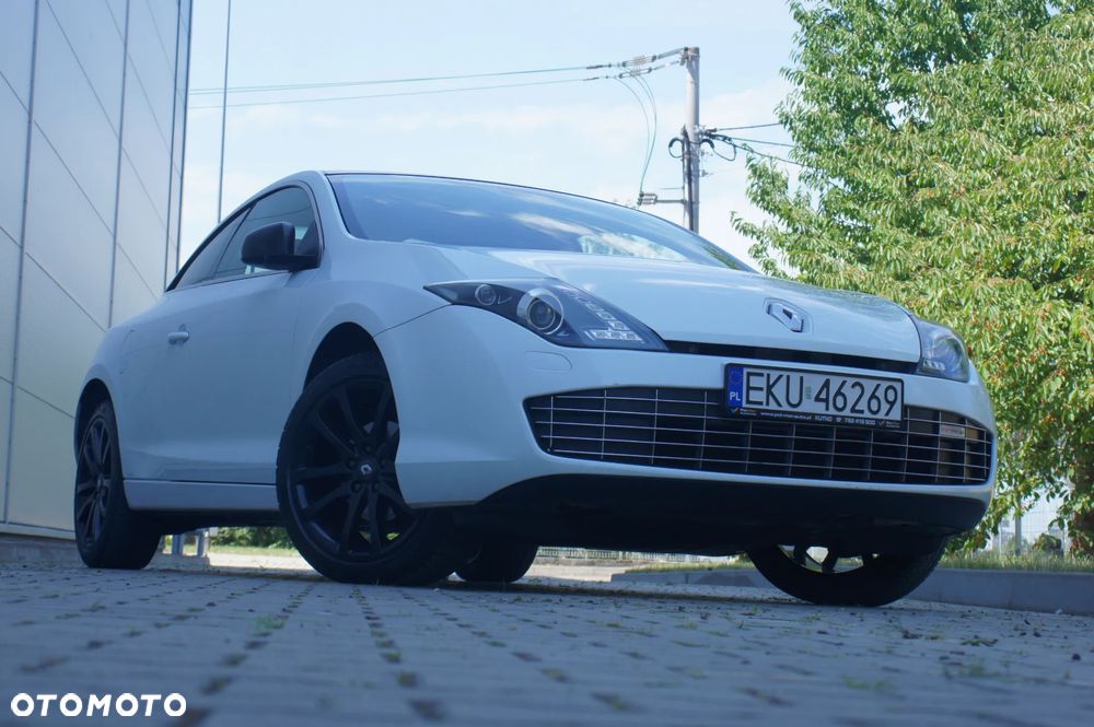 Renault Laguna dCi 110 FAP Bose Edition - 11