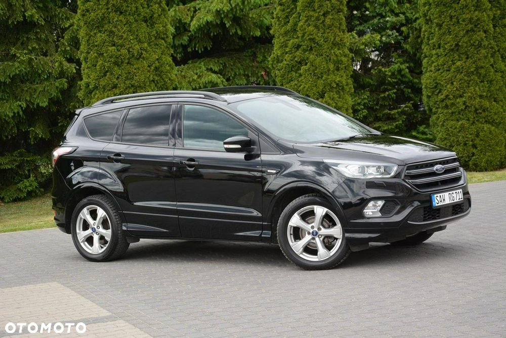 Ford Kuga 1.5 EcoBoost 2x4 ST-Line - 12