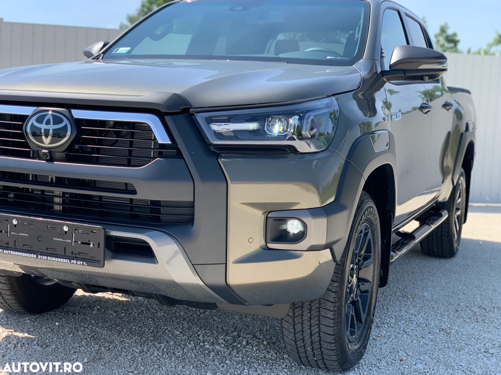 Toyota Hilux 2.8D 204CP 4x4 Double Cab AT MHEV Invincible Color Edition (3E5) - 12