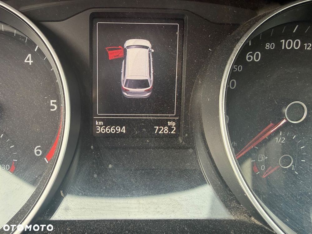 Volkswagen Passat - 8