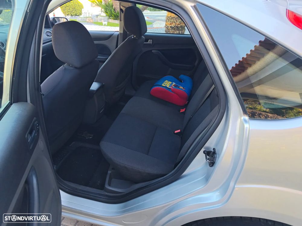 Ford Focus - 15