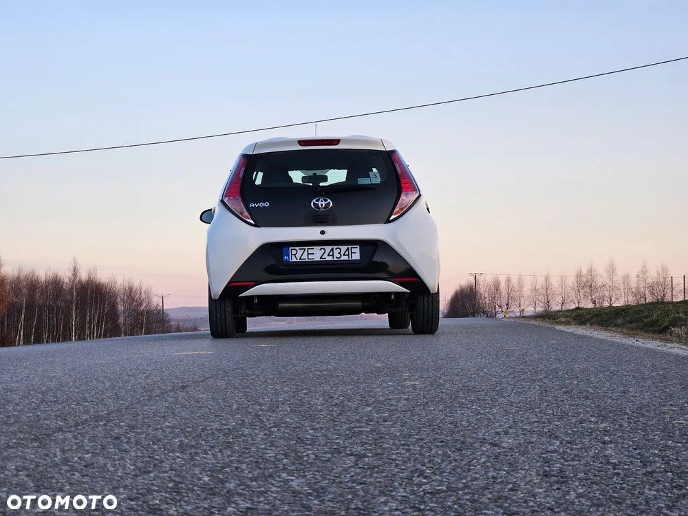 Toyota Aygo City - 16