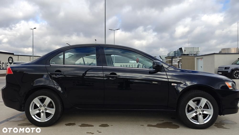 Mitsubishi Lancer 1.8 Intense CVT - 1