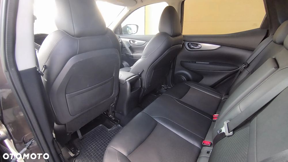 Nissan Qashqai 1.7 dCi TEKNA+ - 7