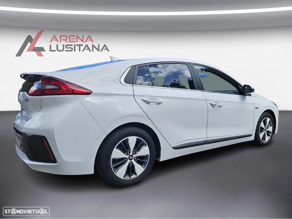 Hyundai Ioniq 1.6 GDI PHEV Tech - 22