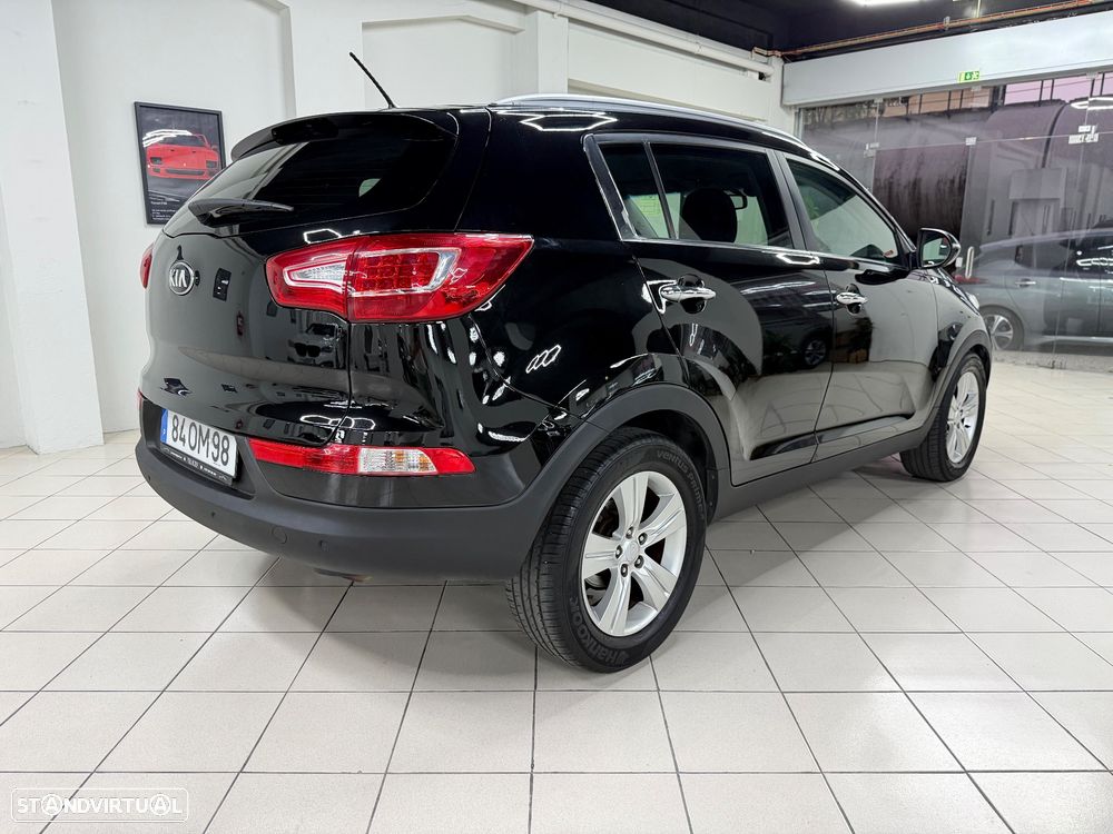 Kia Sportage 1.7 CRDi ISG LX - 6