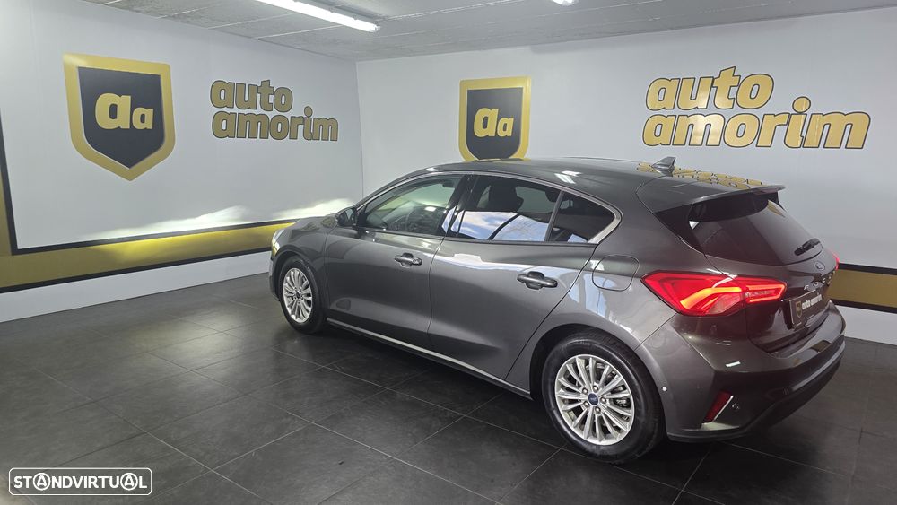 Ford Focus 1.0 EcoBoost Titanium - 11