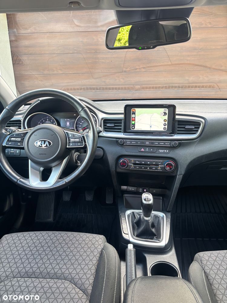 Kia Ceed 1.4 L - 7