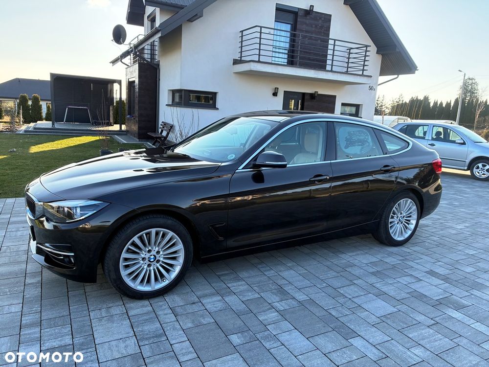 BMW 3GT 330i GPF Luxury Line - 8