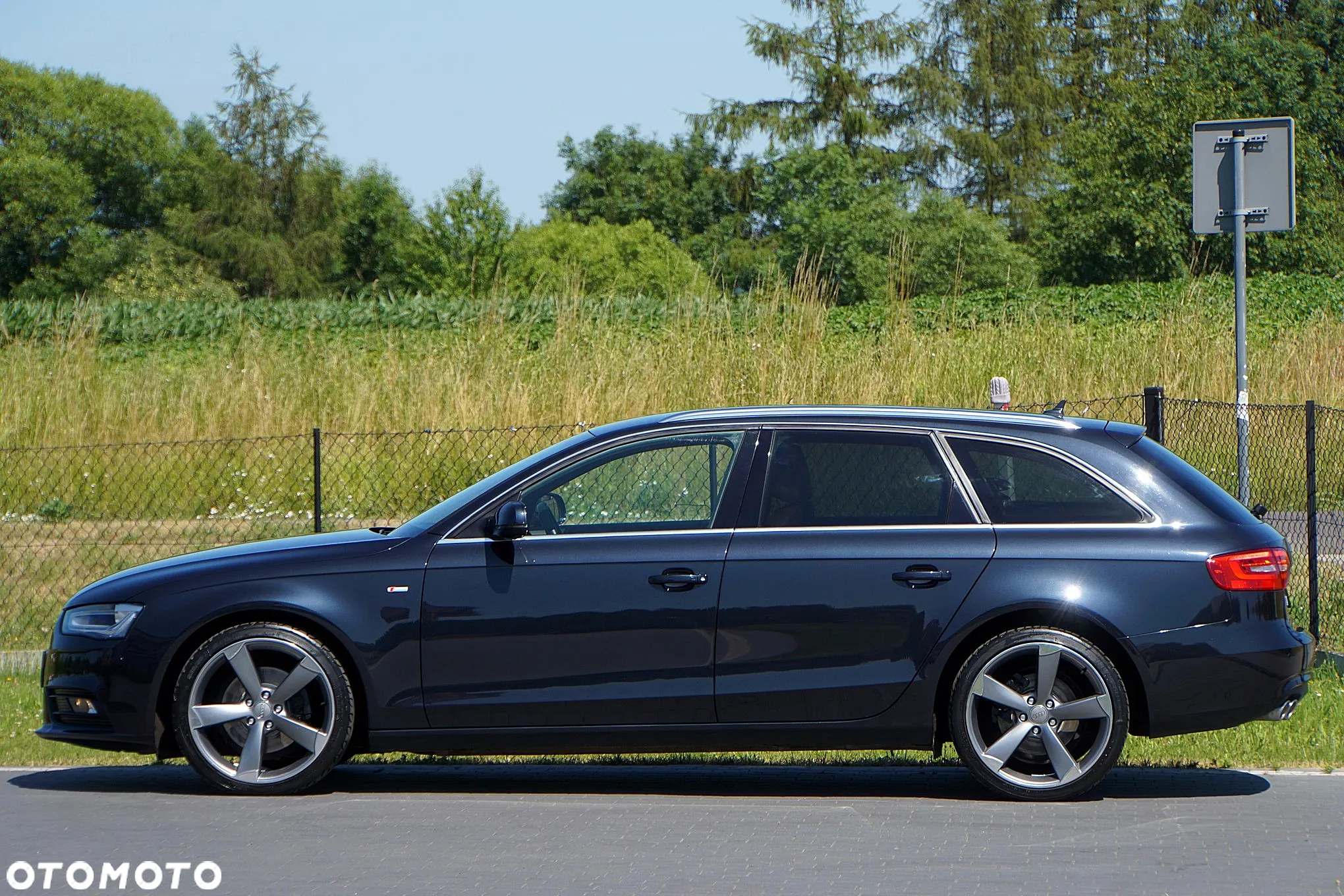 Audi A4 Avant 2.0 TDI ultra sport - 11