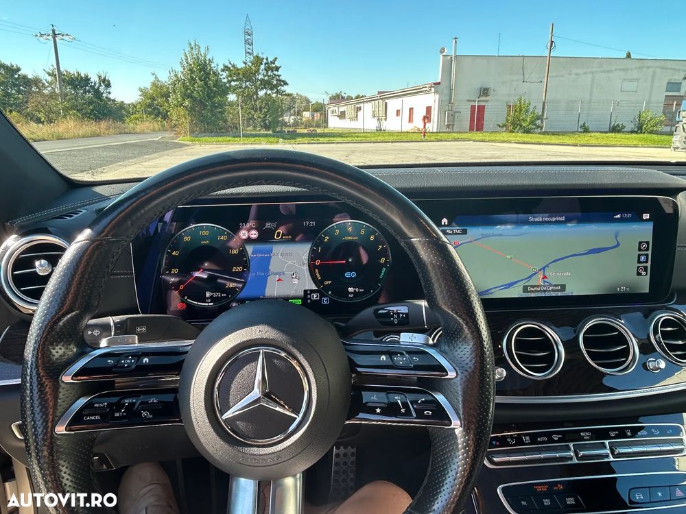 Mercedes-Benz E 300 4MATIC 9G-TRONIC AMG Line - 18