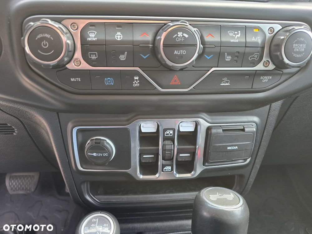 Jeep Wrangler 2.0 4xe Plug-In Hybrid Hardtop Sahara - 27