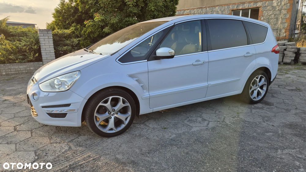 Ford S-Max - 39