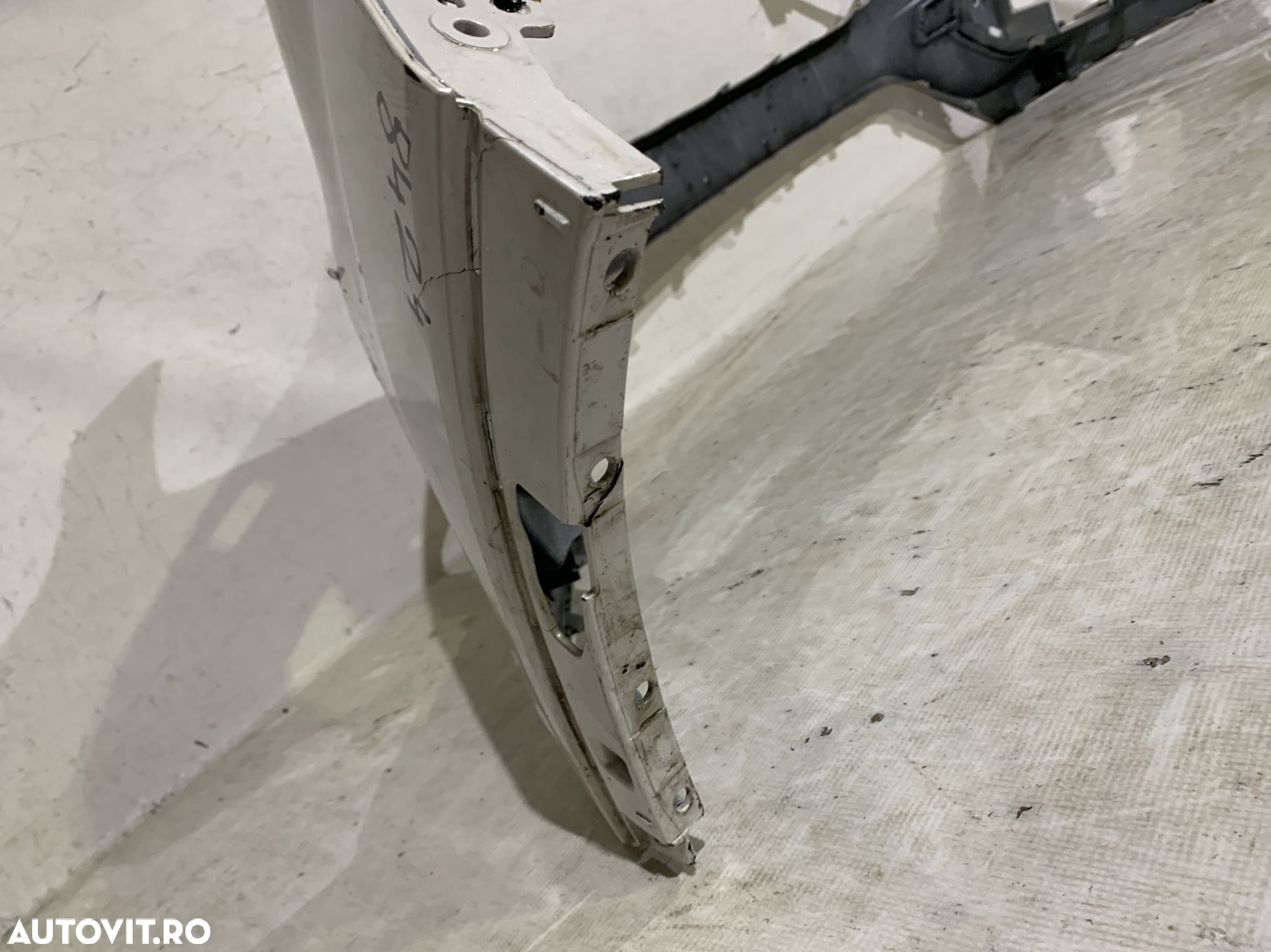 Bara fata Ford Kuga, 2017, 2018, 2019, cod origine OE GV44-17757-V, cu gauri pentru spalatori faruri si senzori de parcare (4). In stare foarte buna. - 10