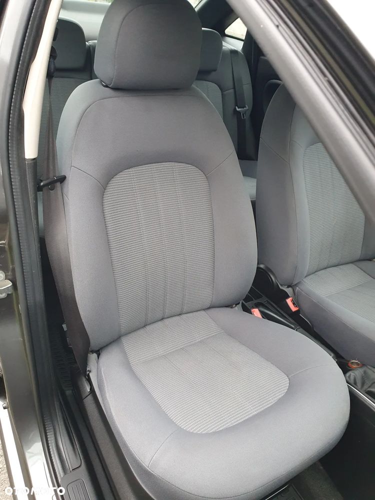 Fiat Linea 1.4 Active - 16
