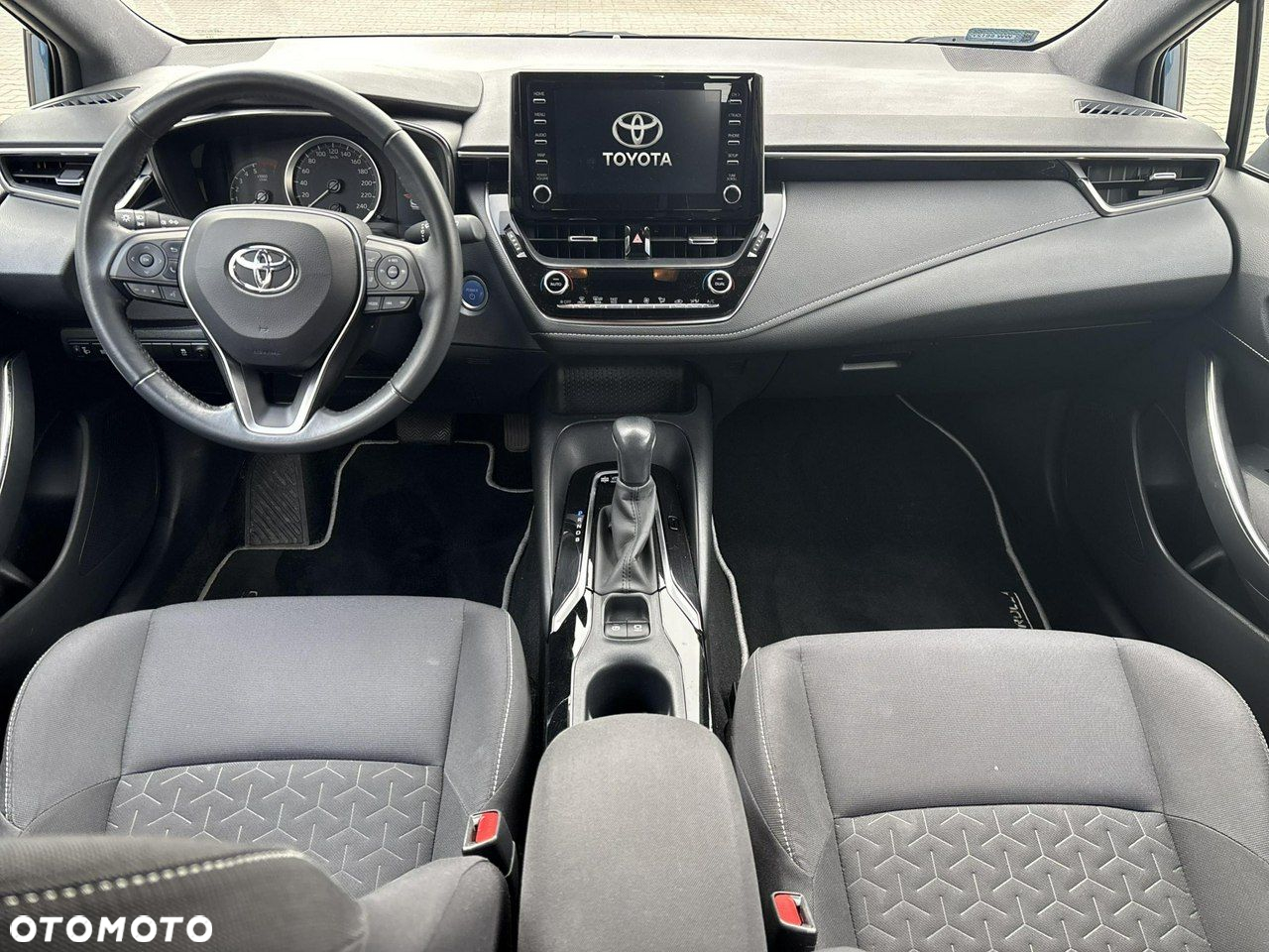 Toyota Corolla - 13
