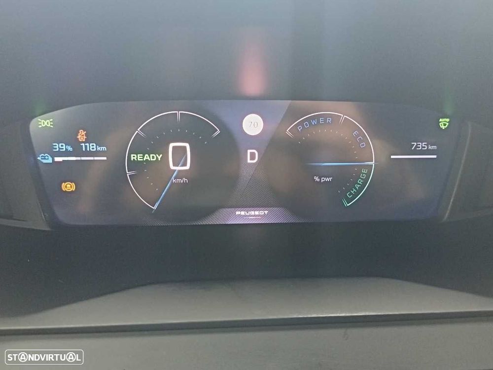 Peugeot e-2008 54 kWh Allure - 10