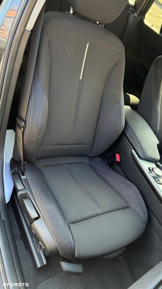 BMW Seria 3 318d Sport Line - 7