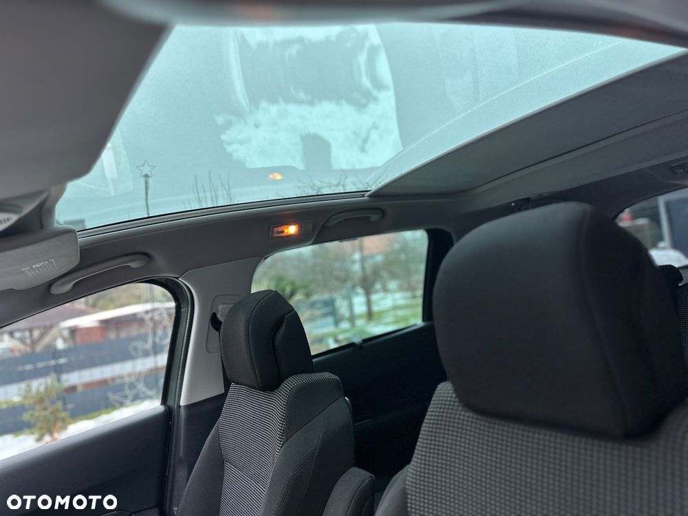 Peugeot 5008 2.0 HDi Active 7os - 9