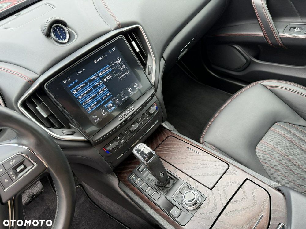 Maserati Ghibli Granlusso - 22